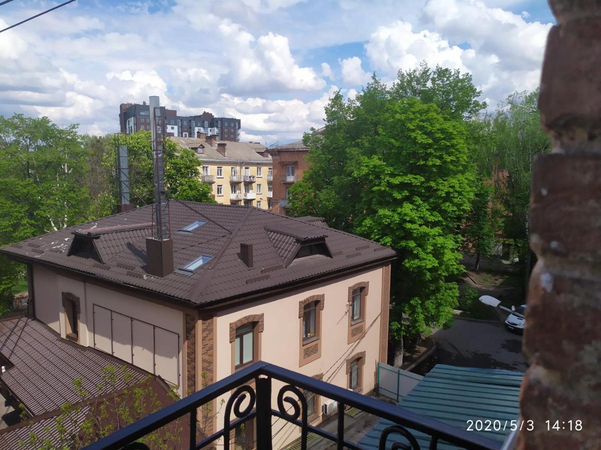 ריבנה Апартаменти Світлий Ранок Та Затишний Вечір מראה חיצוני תמונה